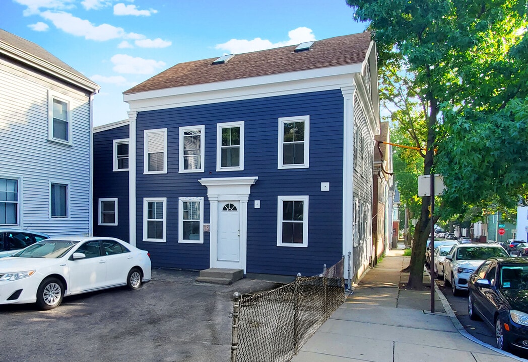 98 Sciarappa St, Unit 98 Sciarappa Unit B in Cambridge, MA - Foto de edificio