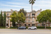 Avalon in Playa Vista, CA - Foto de edificio - Building Photo