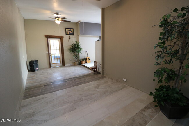property at 5723 Alameda Ave