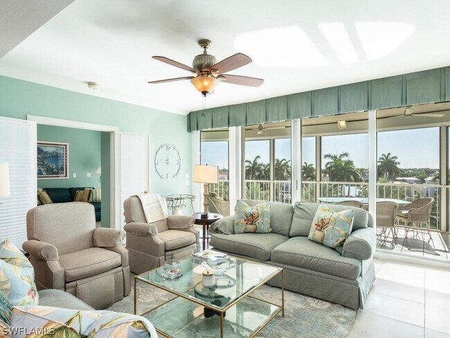 property at 3971 Gulf Shore Blvd N