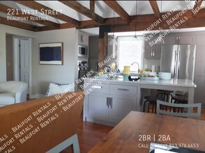 221 West St in Beaufort, SC - Building Photo - Building Photo