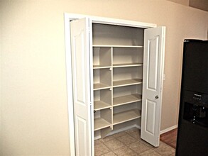 5100 W Ravenscroft St in Meridian, ID - Building Photo - Building Photo