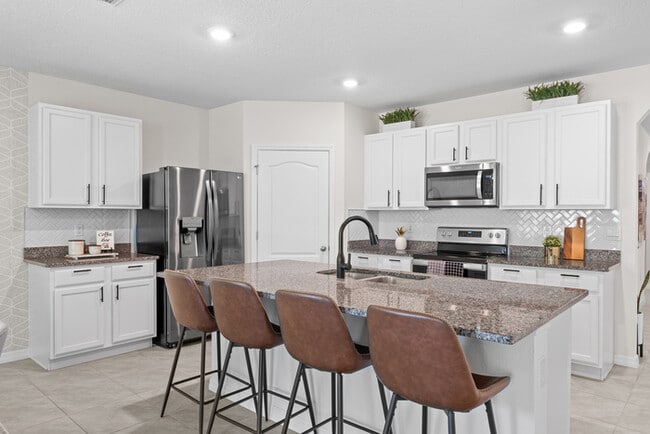 5374 Pine Lilly Dr in St. Cloud, FL - Building Photo - Building Photo