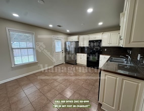 145 Peach St in Austin, AR - Building Photo - Building Photo