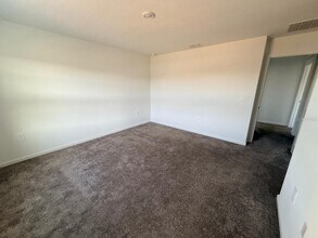 1661 Cross Prairie Pkwy in Kissimmee, FL - Building Photo - Building Photo