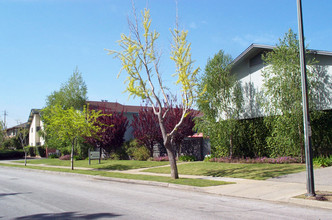 Diamond Creek Apartments in Sunnyvale, CA - Foto de edificio - Building Photo