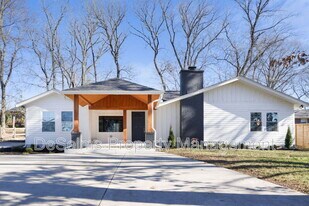 4204 Brush Hill Rd in Nashville, TN - Building Photo