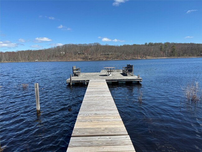 125 Round Lake Rd in Rhinebeck, NY - Building Photo - Building Photo
