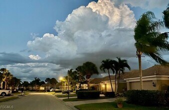 10063 Majestic Ave in Ft. Myers, FL - Building Photo - Building Photo