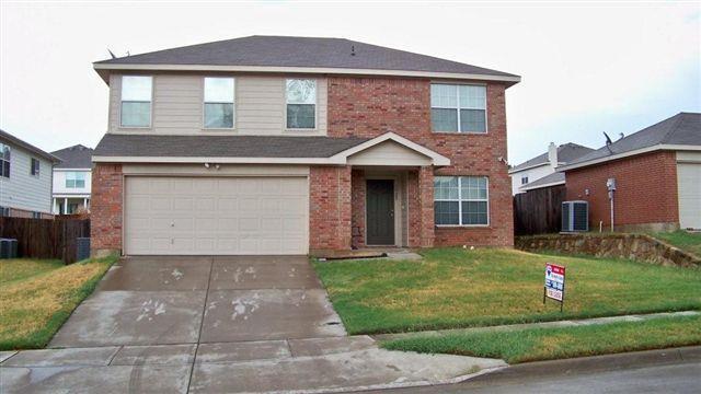 property at 1525 Hedgewood Trail