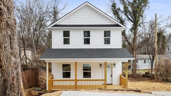 4621 Julian St in Knoxville, TN - Building Photo
