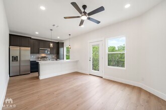 247 Princeton Ave in San Antonio, TX - Foto de edificio - Building Photo