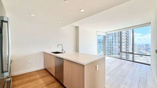 1001 Queen St in Honolulu, HI - Building Photo - Building Photo