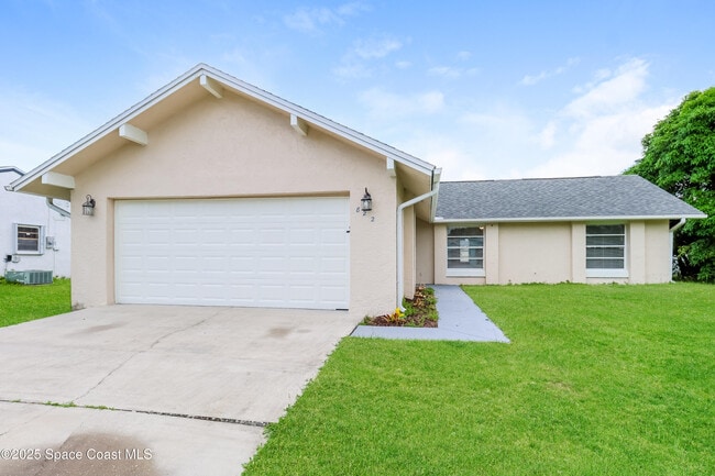 property at 822 7 Gables Cir SE
