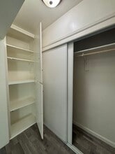 475 W Ramona Dr in Rialto, CA - Foto de edificio - Building Photo