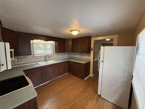 314 W Crescent Dr in Lakeland, FL - Building Photo - Building Photo