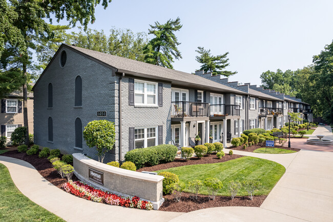 The Avenue in the Highlands in Louisville, KY - Foto de edificio - Building Photo