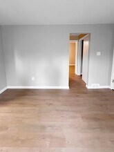 114 McLaughlin Rd in Coraopolis, PA - Building Photo - Building Photo