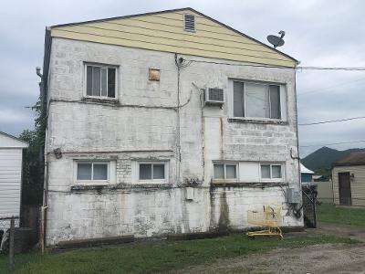 303 82nd St in Marmet, WV - Building Photo