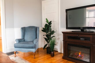 119 Sherwood St, Unit 1 in Portland, ME - Foto de edificio - Building Photo