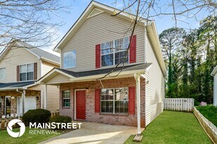 3667 Sapphire Ct in Decatur, GA - Building Photo