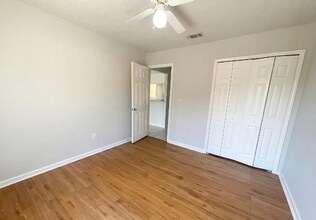 2159 Joseph Hewes Ct in Orange Park, FL - Building Photo - Building Photo