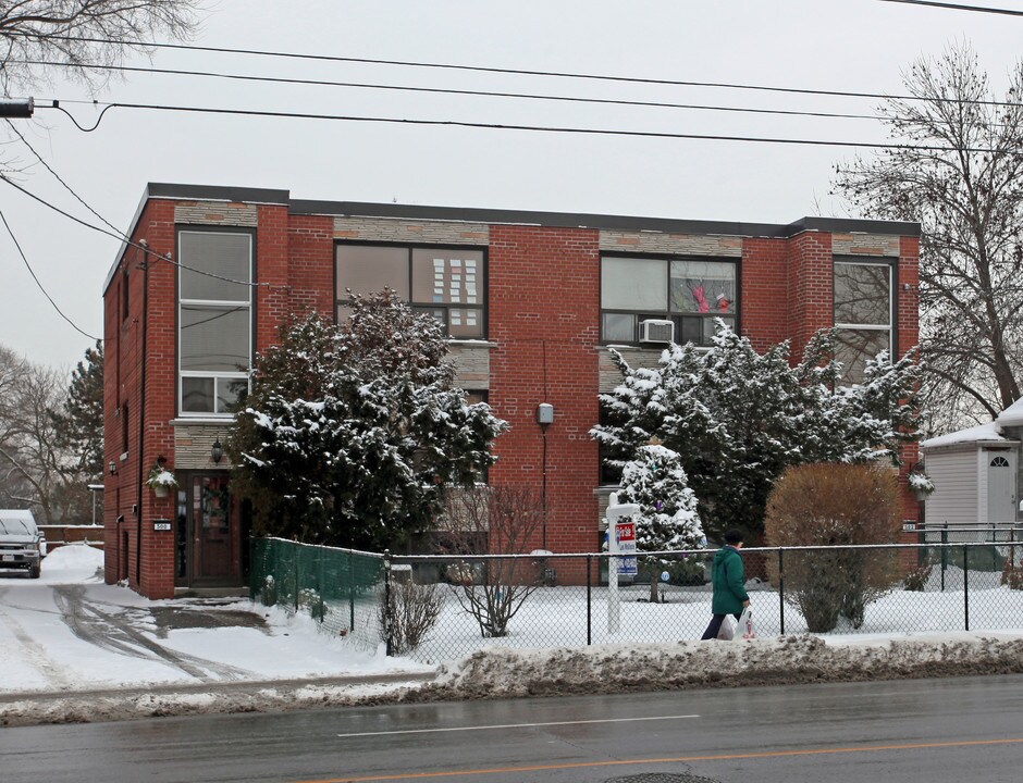 500-502 Birchmount Rd in Toronto, ON - Building Photo