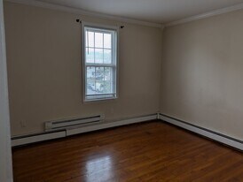 138 Chestnut St, Unit 2 in West Orange, NJ - Building Photo