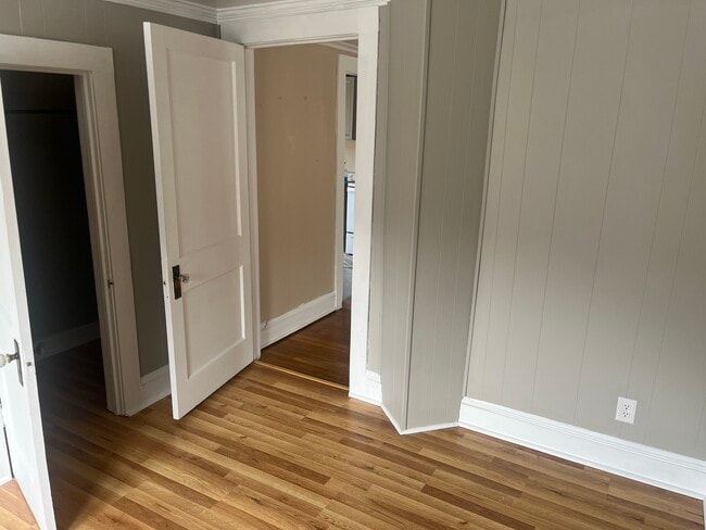 110 School St, Unit 1 in Bluefield, WV - Building Photo - Building Photo