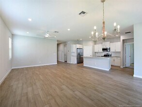 4514 NW King Ct in Jensen Beach, FL - Building Photo - Building Photo