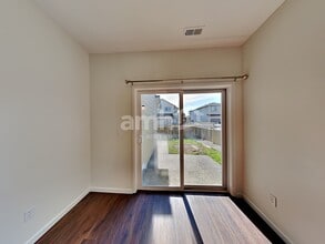 5935 Colorado Ave SE in Lacey, WA - Foto de edificio - Building Photo