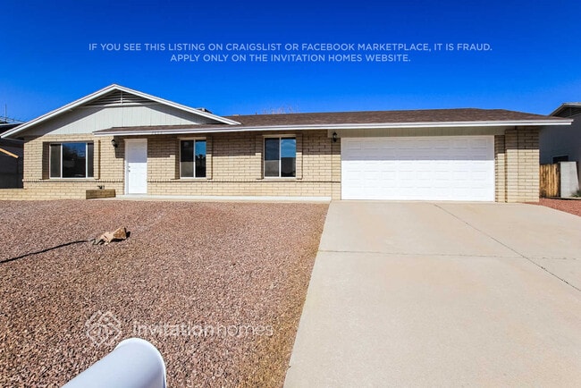 property at 3622 E Bloomfield Rd