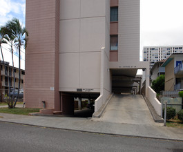 Hassinger Gardens in Honolulu, HI - Foto de edificio - Building Photo