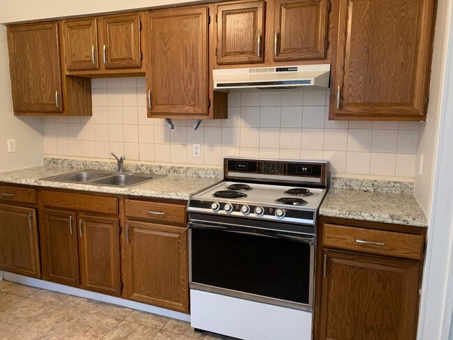 325 Adrain St, Unit 1