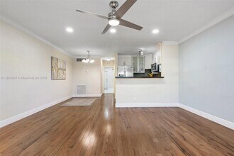 2701 Middle River Dr in Fort Lauderdale, FL - Building Photo - Building Photo