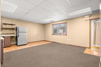 1 Woodland Ave in Kimberling City, MO - Foto de edificio - Building Photo