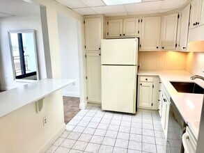 51 Broad St in Weymouth, MA - Building Photo - Building Photo