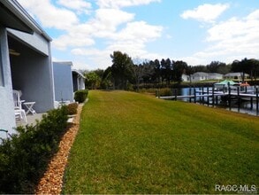 10972 W Cove Harbor Dr in Crystal River, FL - Building Photo - Building Photo