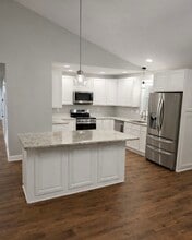 2150 Windsor Ave in Salem, VA - Building Photo - Building Photo