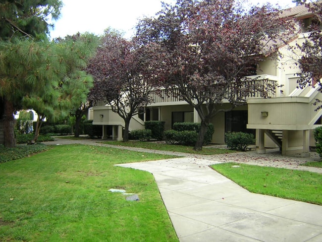 39910 Fremont Blvd in Fremont, CA - Building Photo - Building Photo