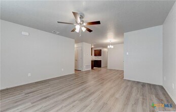 601 Lost Trl in Copperas Cove, TX - Building Photo - Building Photo