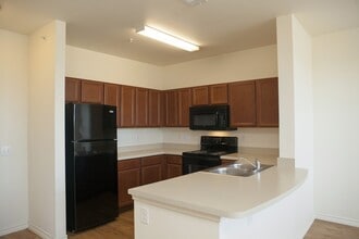 Montabella Pointe in San Antonio, TX - Foto de edificio - Building Photo