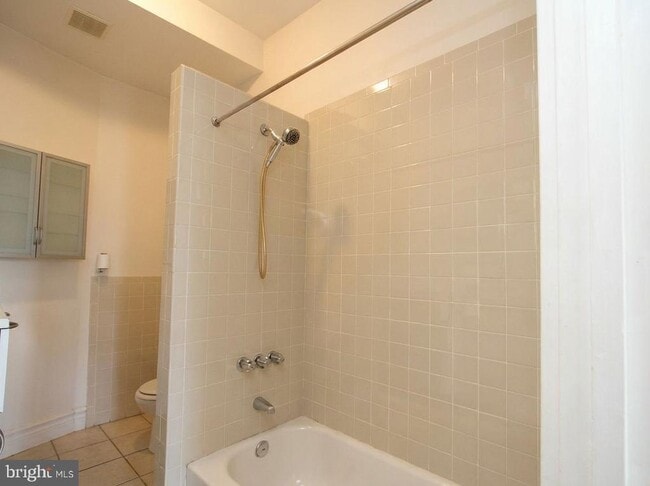 1214 N 5th St in Philadelphia, PA - Building Photo - Building Photo