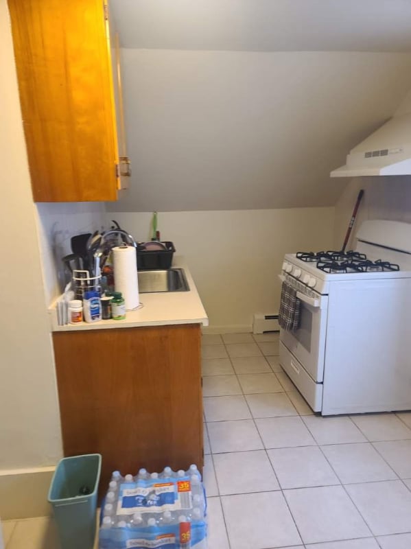 973 Ellis Pkwy in Edison, NJ - Foto de edificio - Building Photo