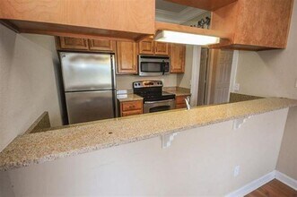 1918 Honolulu Ln in Tallahassee, FL - Building Photo - Building Photo