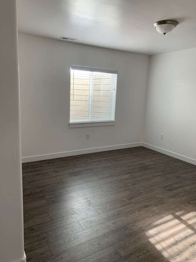 5672 N Sagewood Dr in Stansbury Park, UT - Building Photo - Building Photo