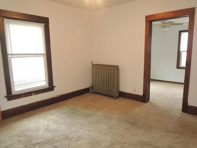 1975 E Washington Ave in Madison, WI - Building Photo - Building Photo