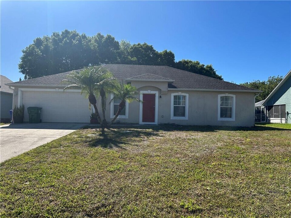 768 Barber St in Sebastian, FL - Building Photo