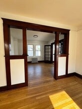 44 Hickory Ave in Bergenfield, NJ - Foto de edificio - Building Photo