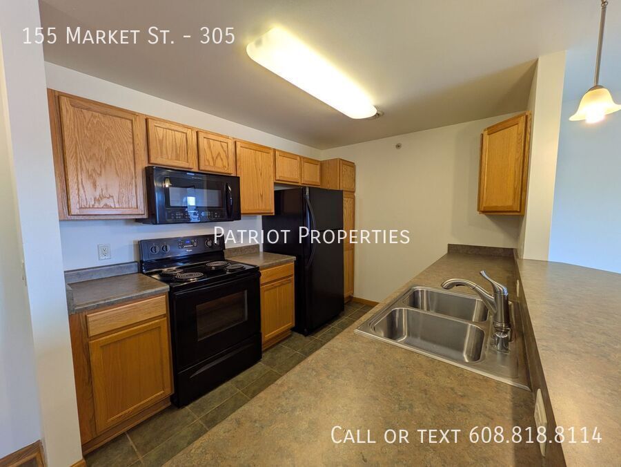 155 Market St in Sun Prairie, WI - Building Photo
